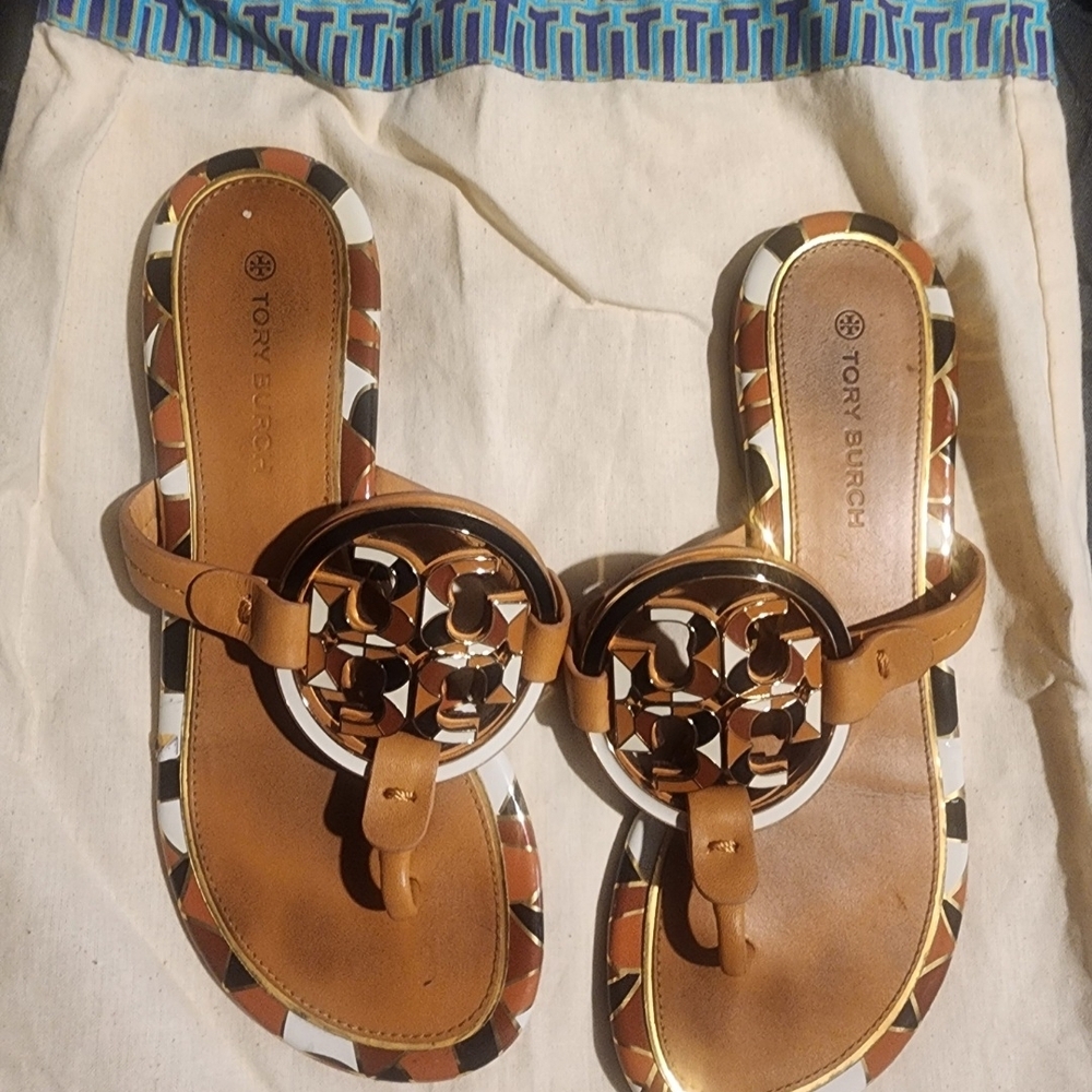 Tory Burch Enamel Miller Leather Thong Sandals Elba Camello Size 5